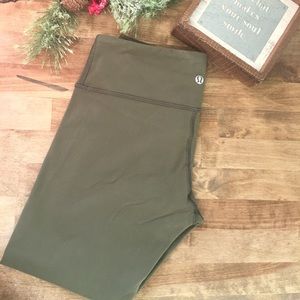 BLACK FRIDAY 🗝 Lululemon Wonder Under Mid Rise.